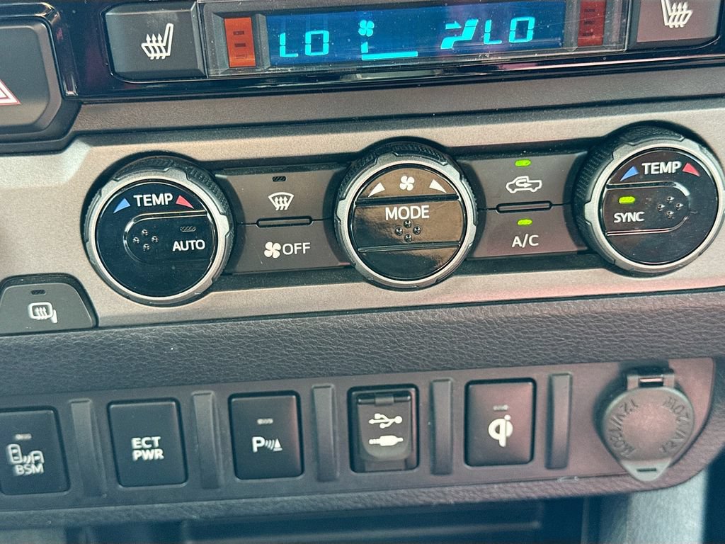 Used 2017 Toyota Tacoma TRD Pro AWD/4WD image 18