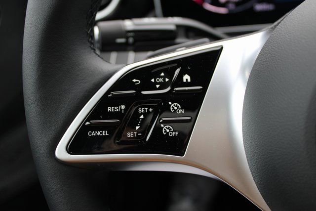 New 2025 Mercedes-Benz C 300 4MATIC Sedan image 17