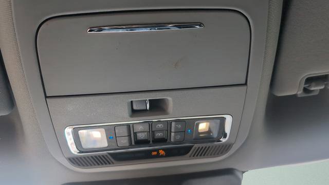 Used 2024 Ford F250 Lariat w/ Sport Appearance Package image 19