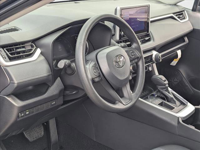 New 2025 Toyota RAV4 XLE video 3