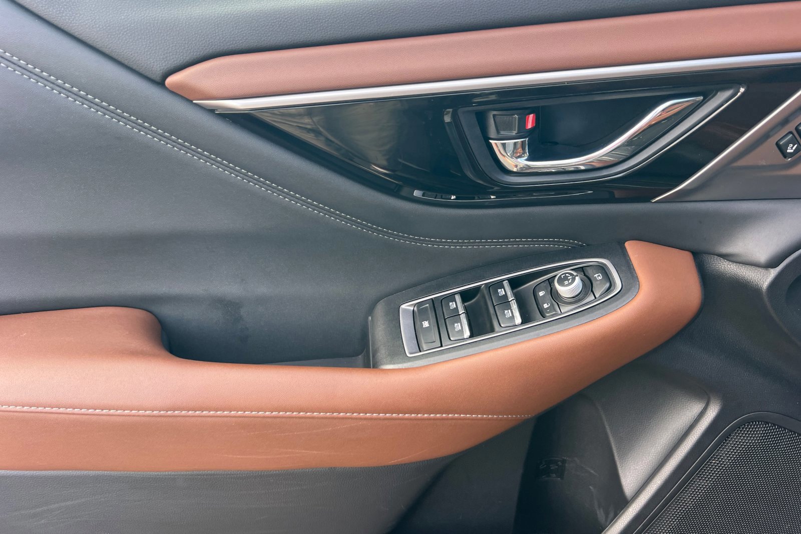 Used 2021 Subaru Outback Touring XT image 11