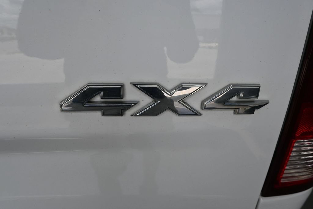 Used 2018 RAM 1500 ST w/ SXT Appearance Group AWD/4WD image 10