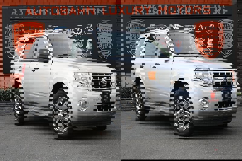 Used 2009 Ford Escape XLT image 1