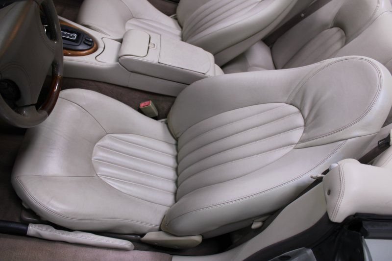Used 1999 Jaguar XK8 Convertible RWD image 25