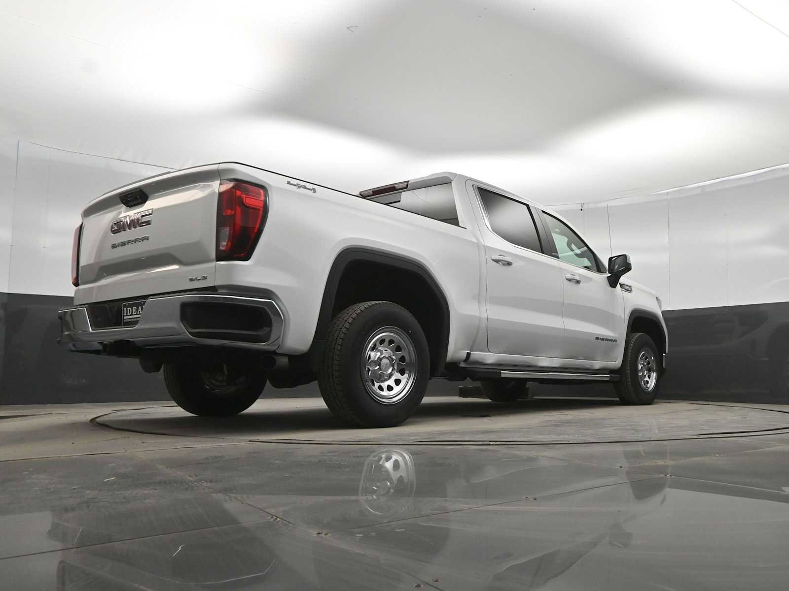 New 2026 GMC Sierra 1500 SLE w/ Preferred Package image 35