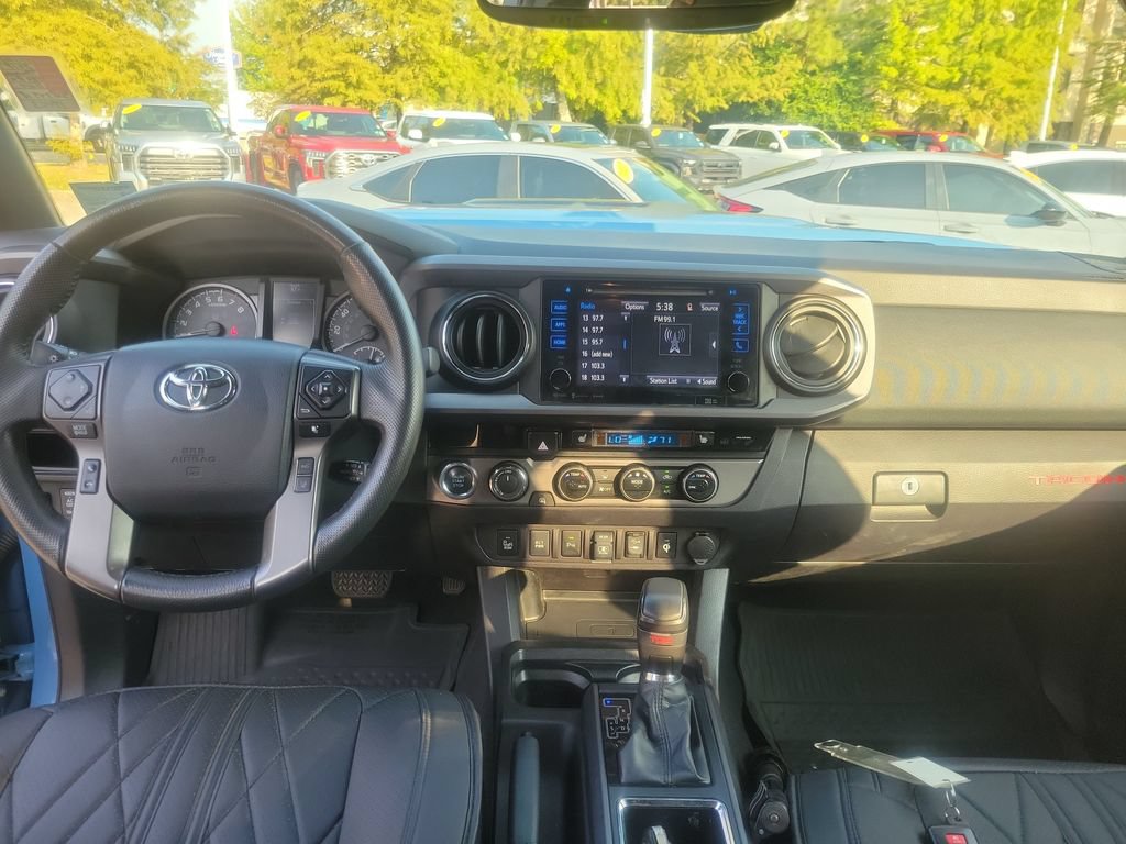 Used 2018 Toyota Tacoma TRD Pro AWD/4WD image 16