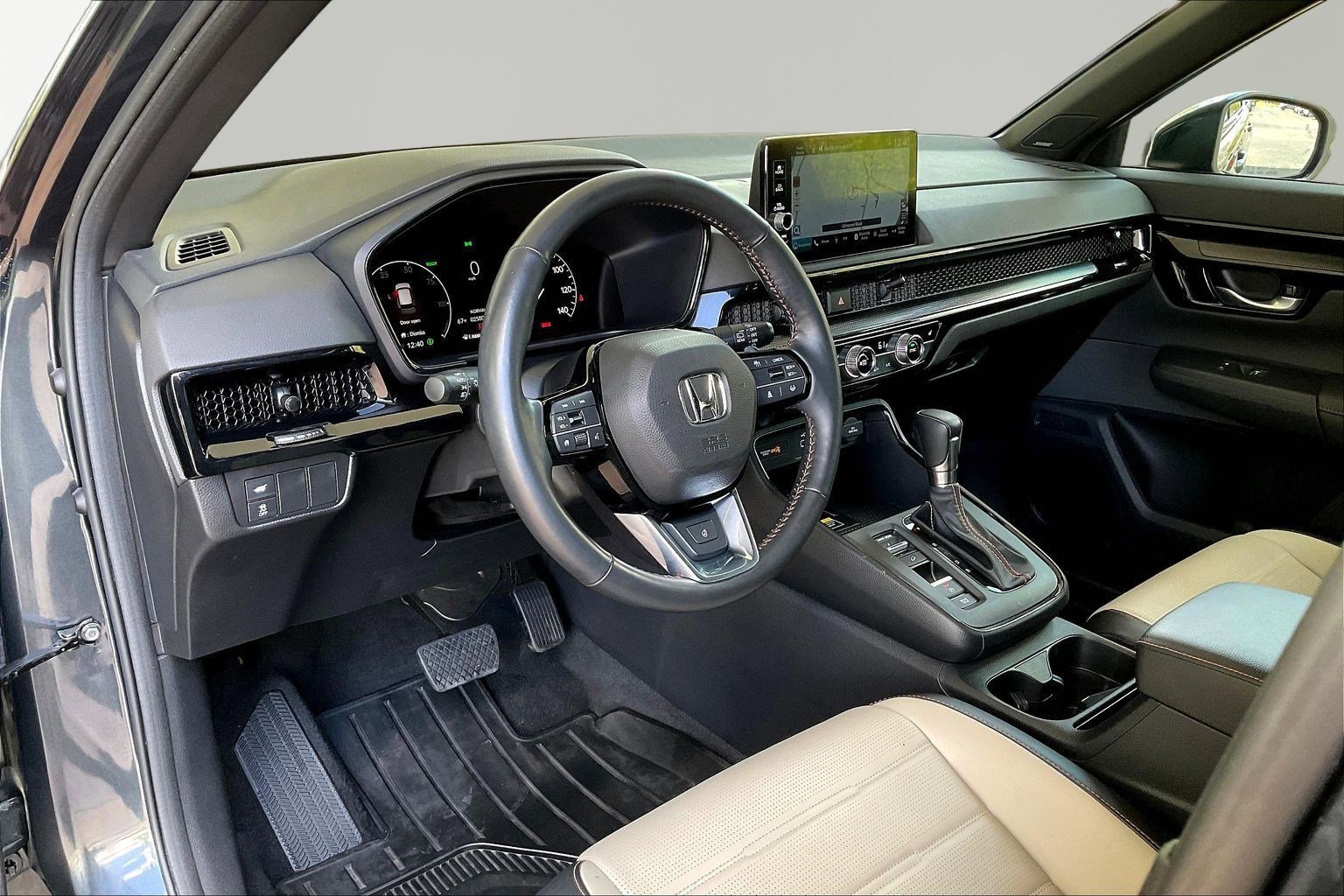 Used 2023 Honda CR-V Sport Touring image 16