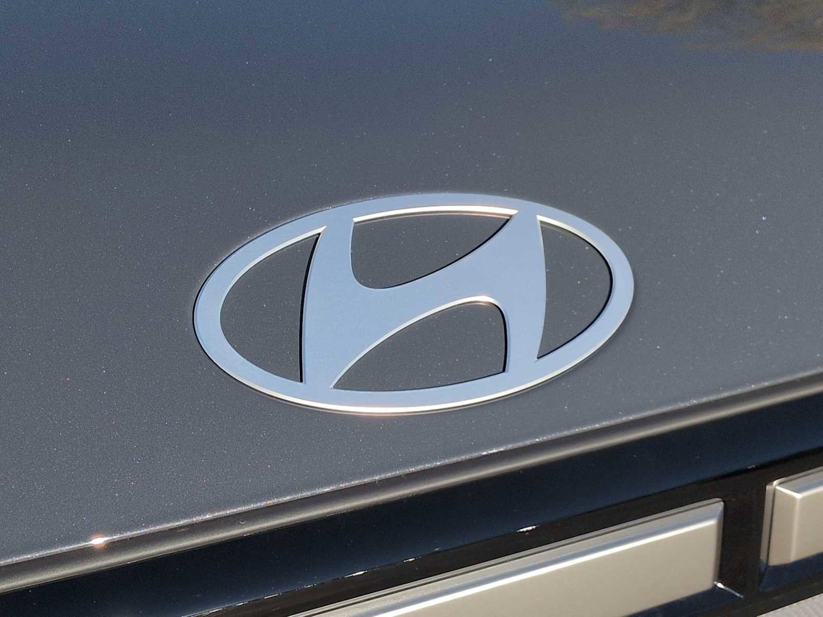 New 2026 Hyundai Santa Fe SE image 12