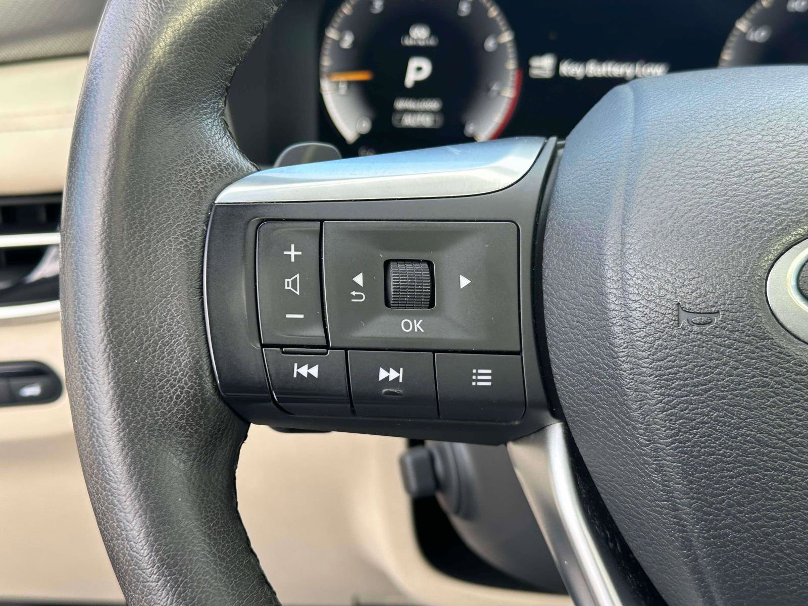 Used 2023 INFINITI QX60 Luxe w/ Cargo Package image 23