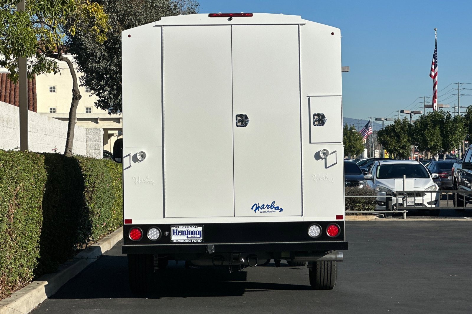 New 2026 Ford E-350 and Econoline 350 Super Duty w/ Power Equipment Group image 5