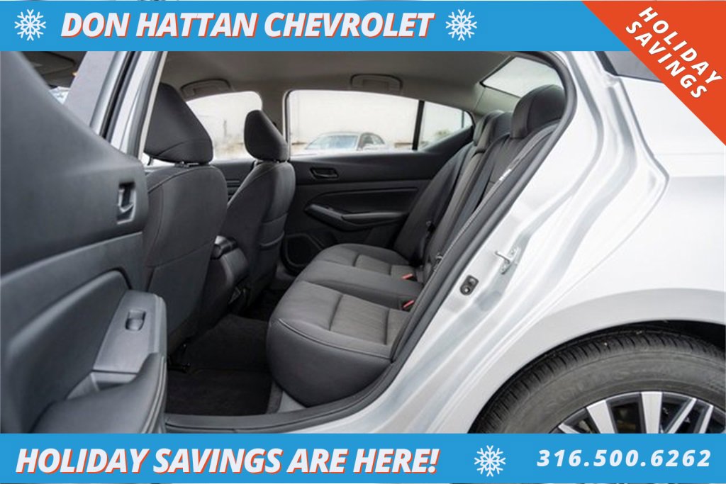 Used 2024 Nissan Altima 2.5 SV image 24