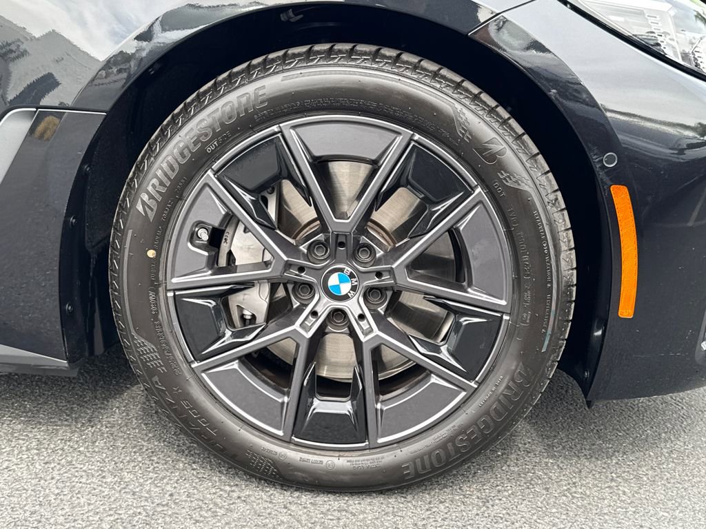Used 2025 BMW i4 eDrive40 w/ Premium Package image 31