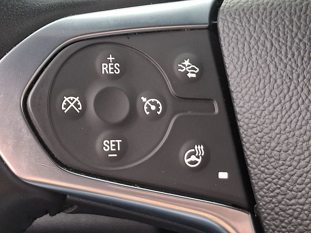 Used 2022 Chevrolet Traverse LT image 21