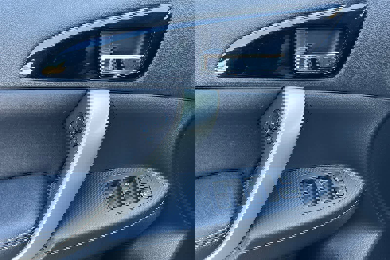 Used 2025 Mitsubishi Eclipse Cross SE image 15