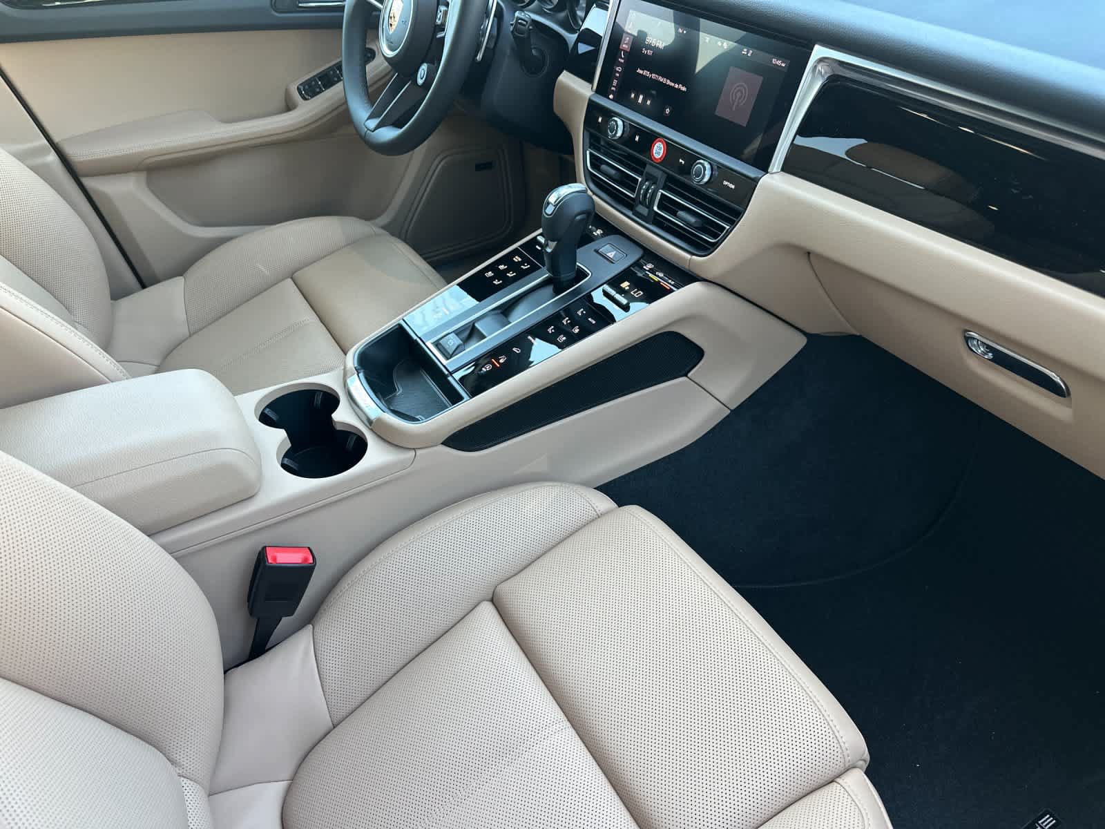 New 2026 Porsche Macan S AWD/4WD image 17