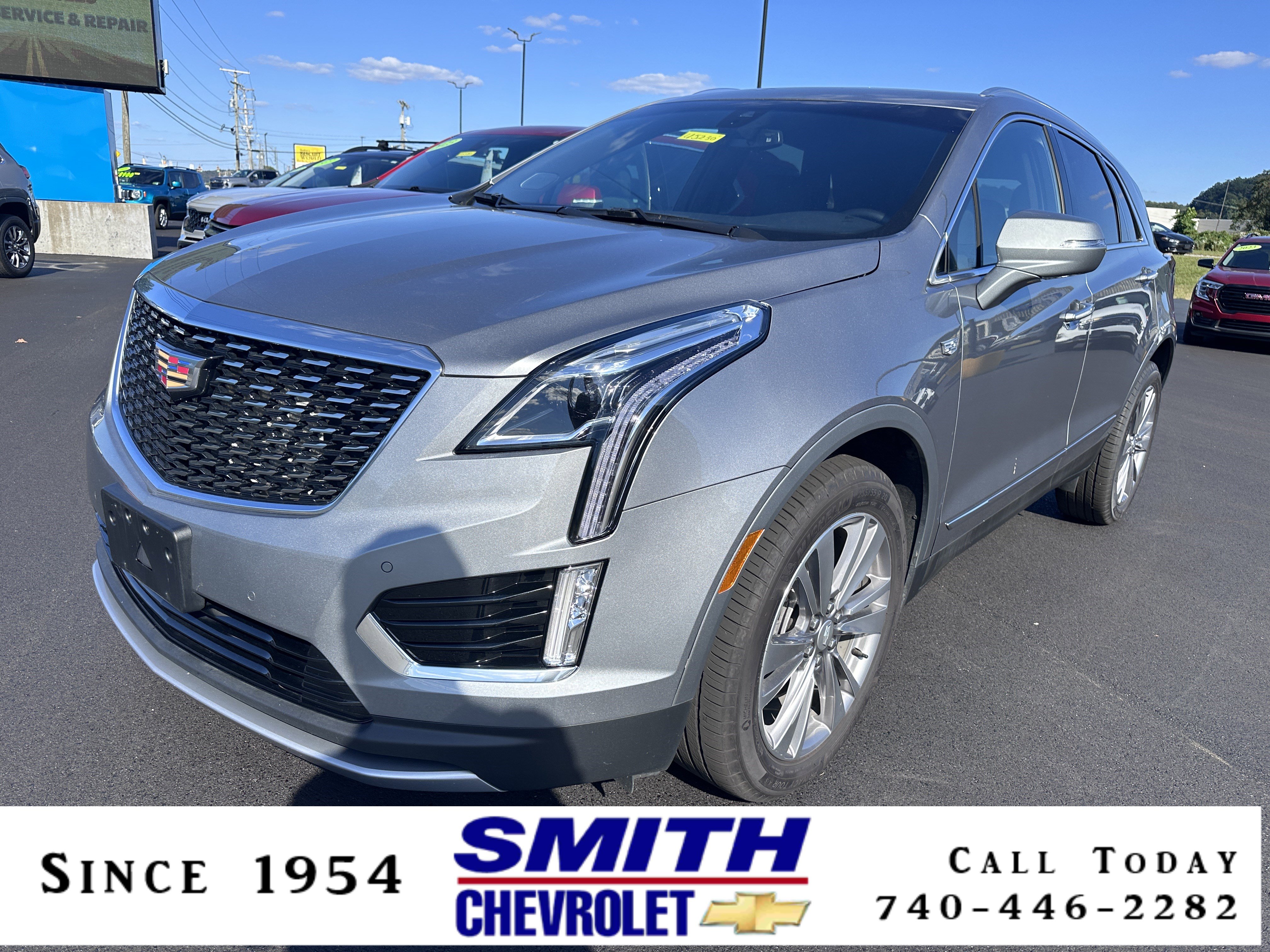 Used 2025 Cadillac XT5 Premium Luxury image 1