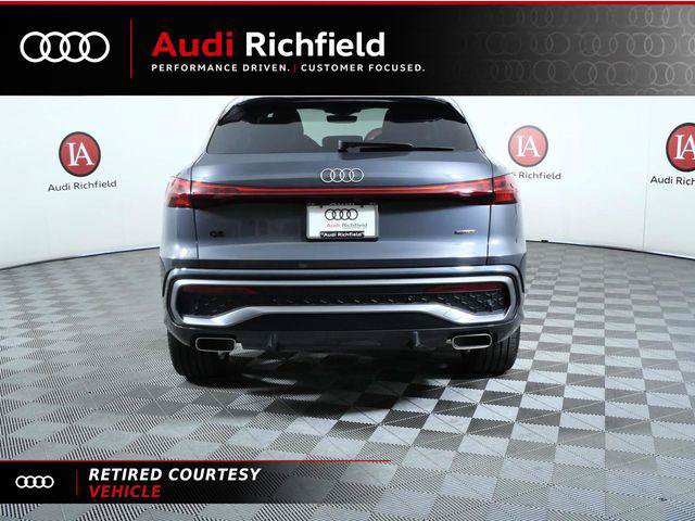 Used 2025 Audi Q5 Premium Plus w/ Premium Plus AWD/4WD image 8