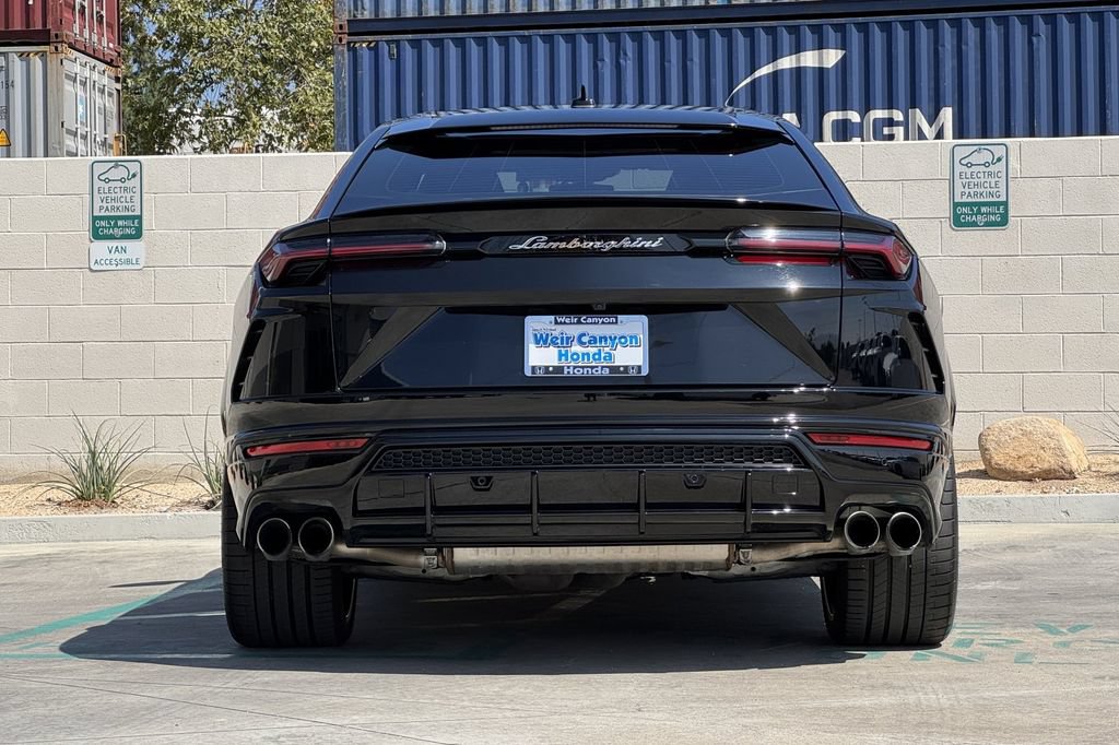 Used 2020 Lamborghini Urus AWD/4WD image 8