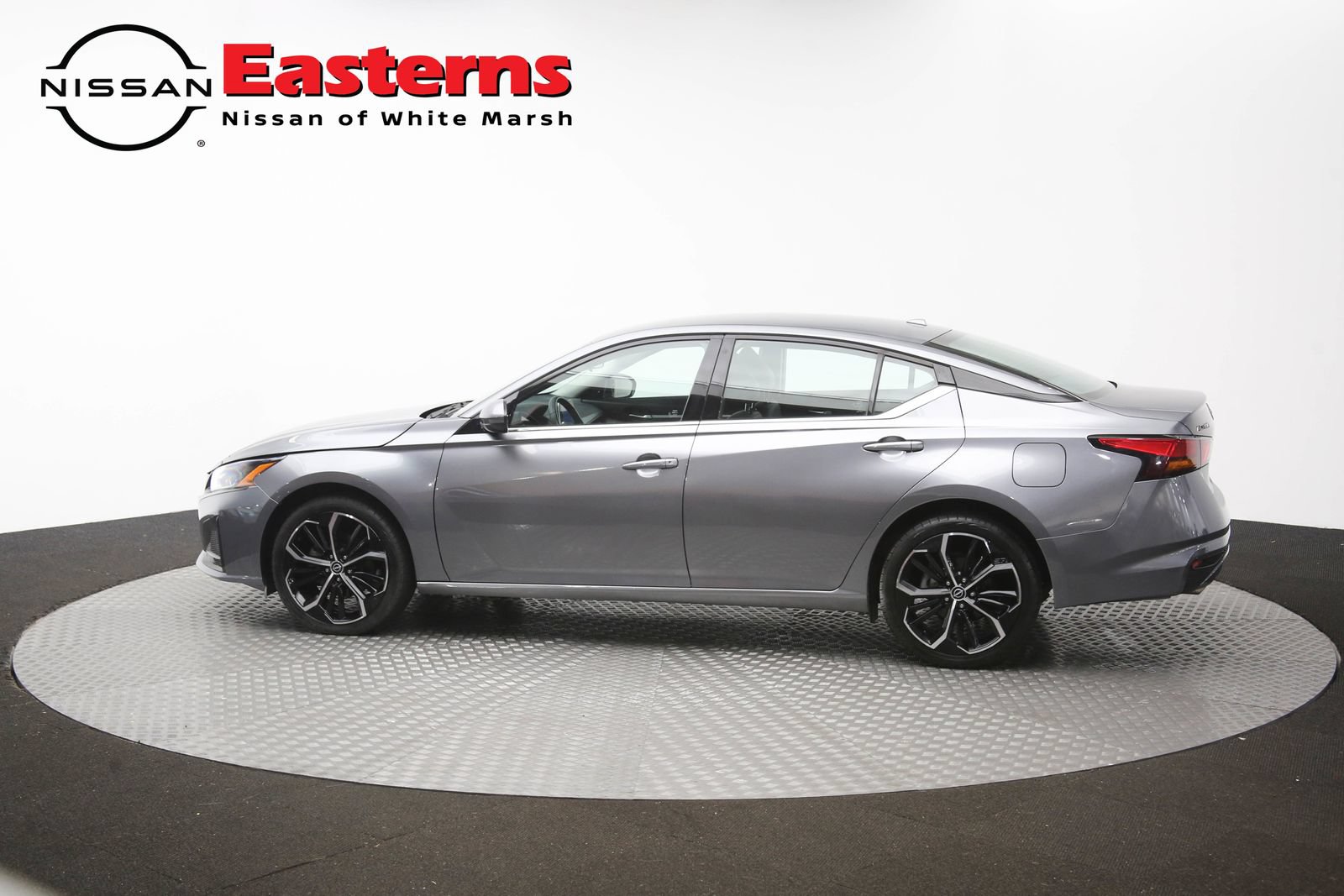 Used 2023 Nissan Altima 2.5 SR AWD/4WD image 60