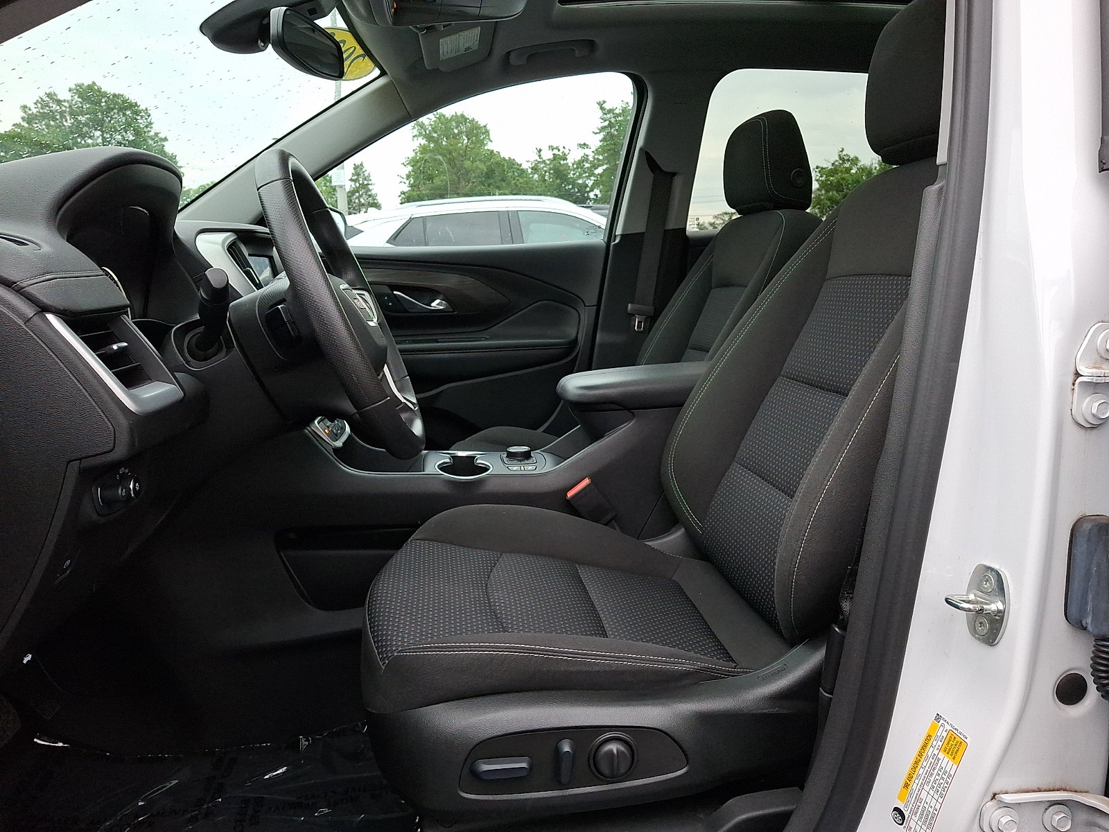 Certified 2023 GMC Terrain SLE w/ Driver Convenience Package AWD/4WD image 14