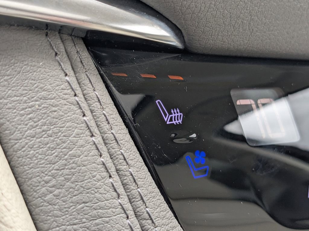 Used 2021 Cadillac XT5 Premium Luxury FWD image 21