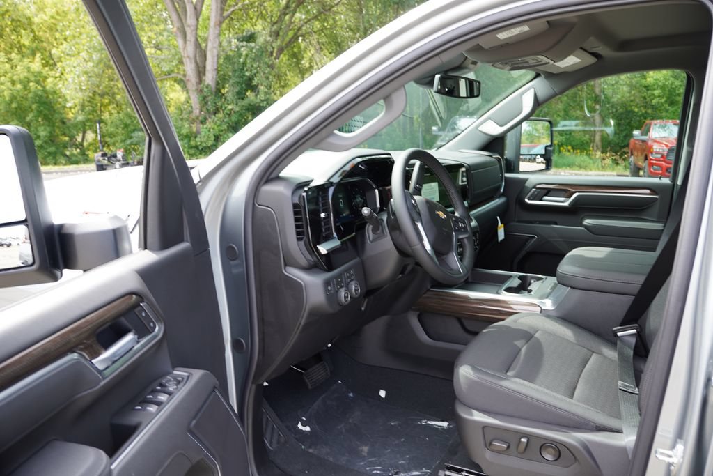 New 2026 Chevrolet Silverado 2500 LT w/ True North Edition AWD/4WD image 10