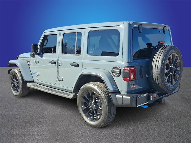 Used 2024 Jeep Wrangler Unlimited Sahara w/ Technology Group image 6
