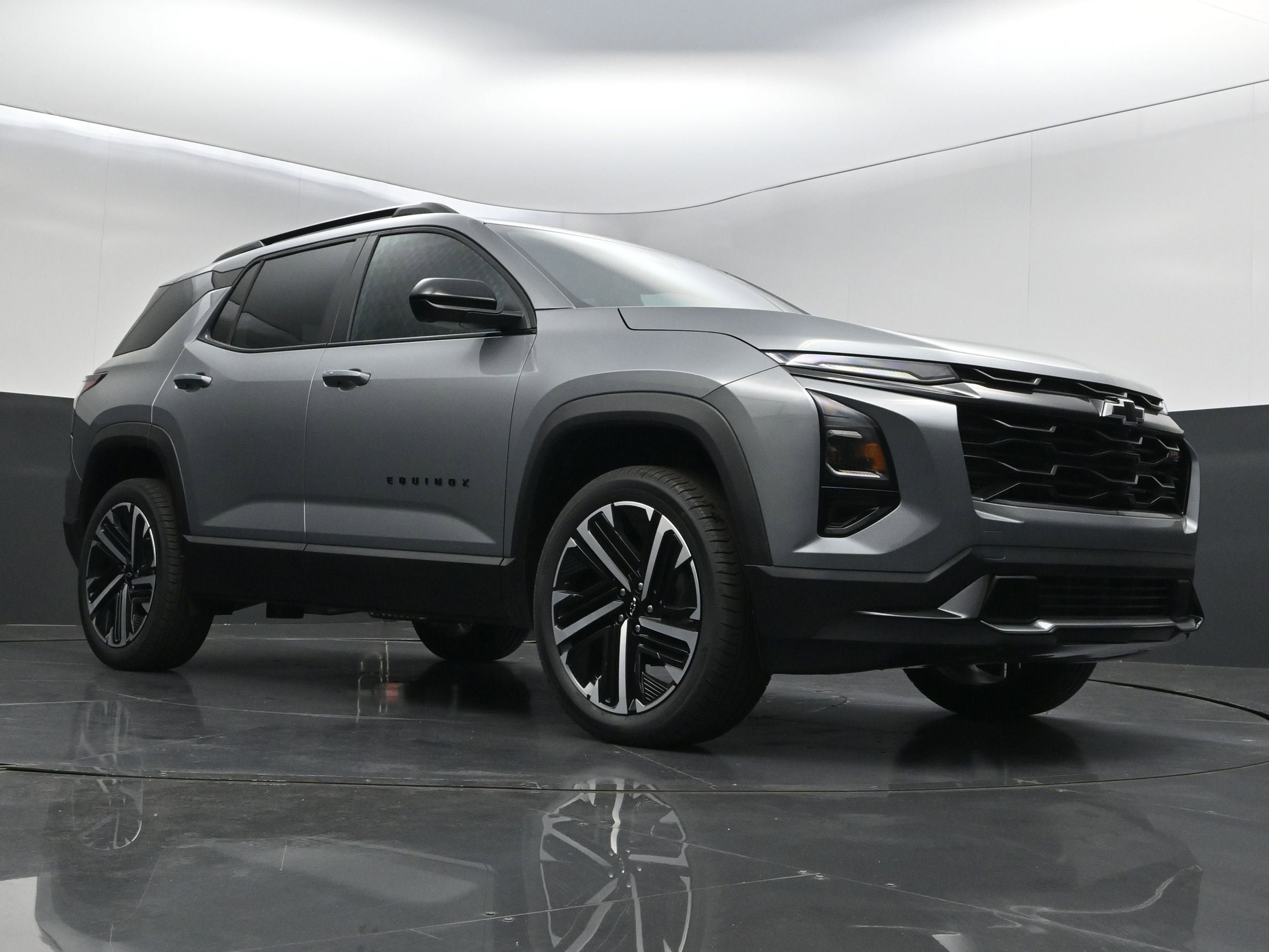 New 2026 Chevrolet Equinox RS w/ Safety and Technology Package AWD/4WD image 36