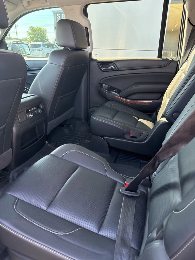 Used 2018 Chevrolet Suburban Premier image 25