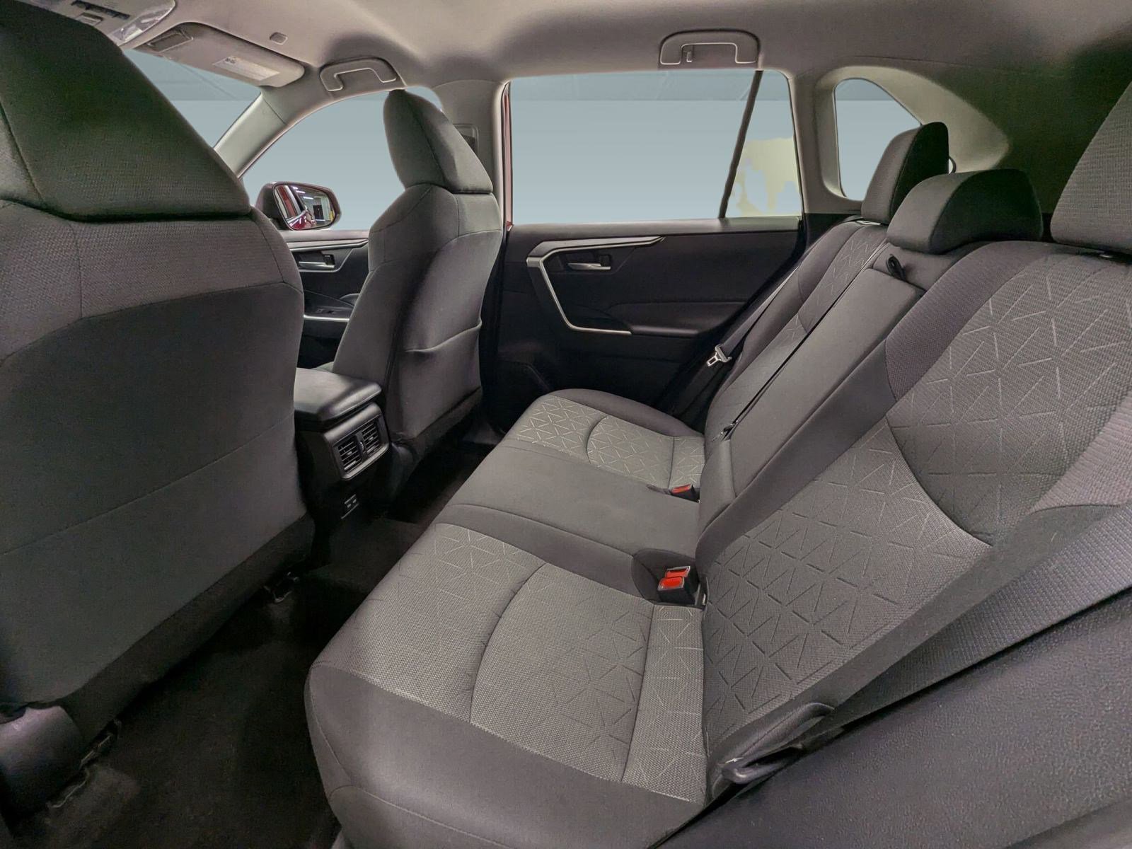 Used 2023 Toyota RAV4 XLE image 19