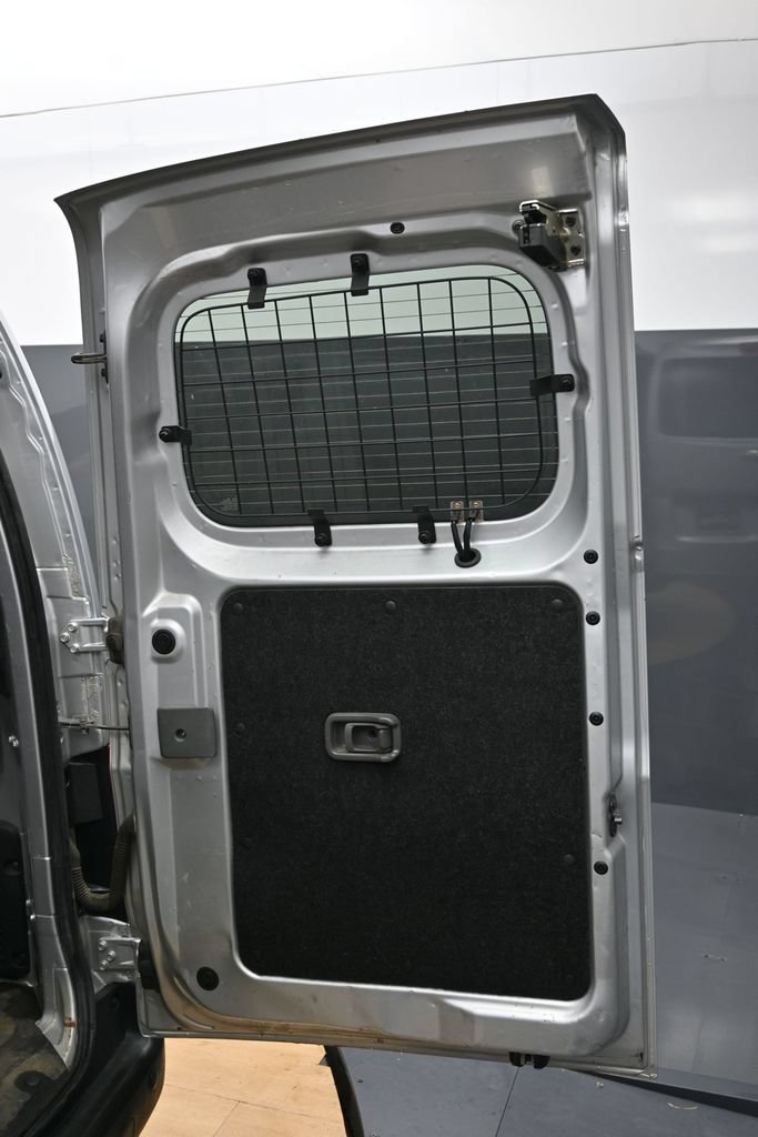 Used 2017 Chevrolet City Express LT w/ Technology Package FWD image 16