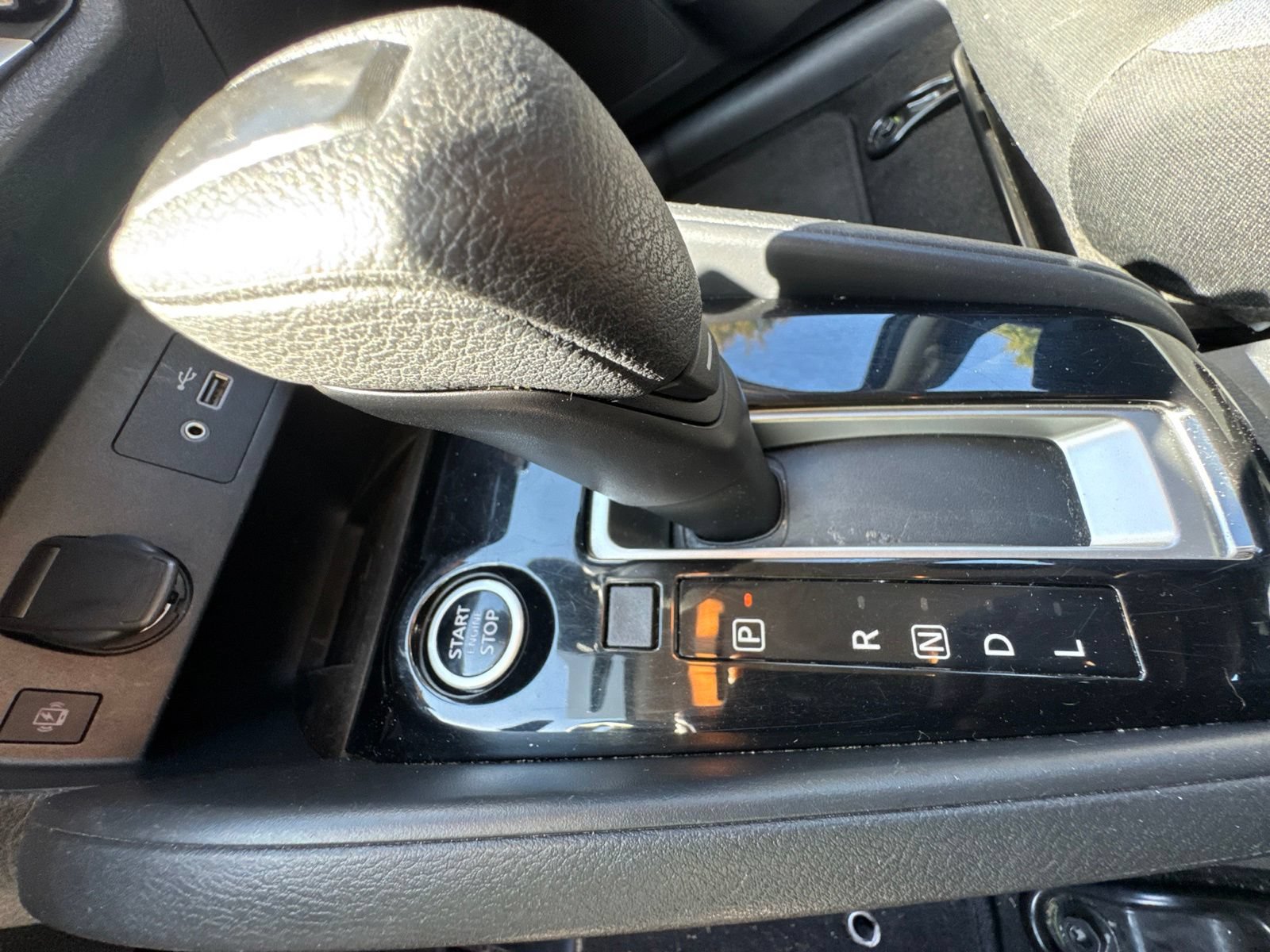 Used 2024 Nissan Versa SV FWD image 19