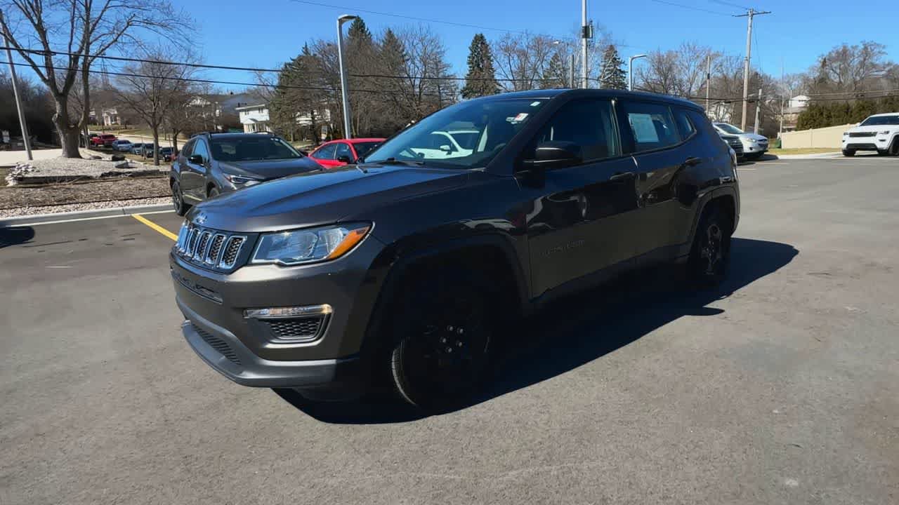 Used 2019 Jeep Compass Sport image 4