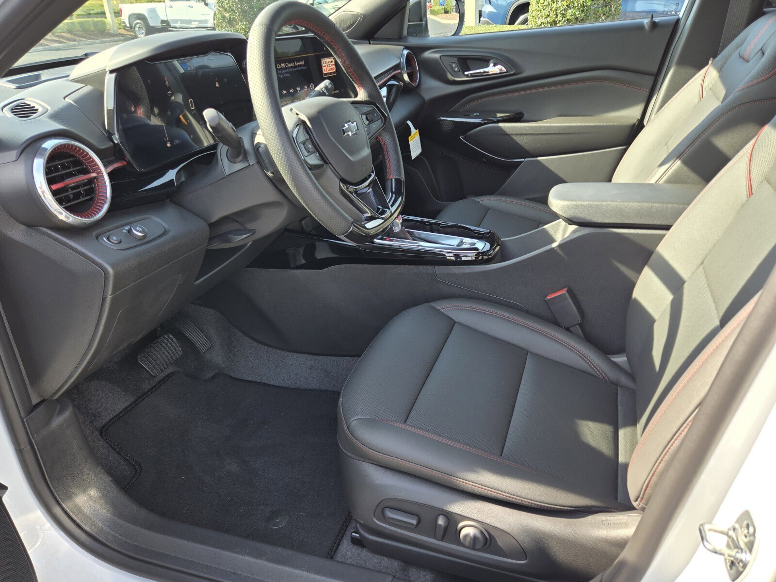 New 2026 Chevrolet Trax RS image 5