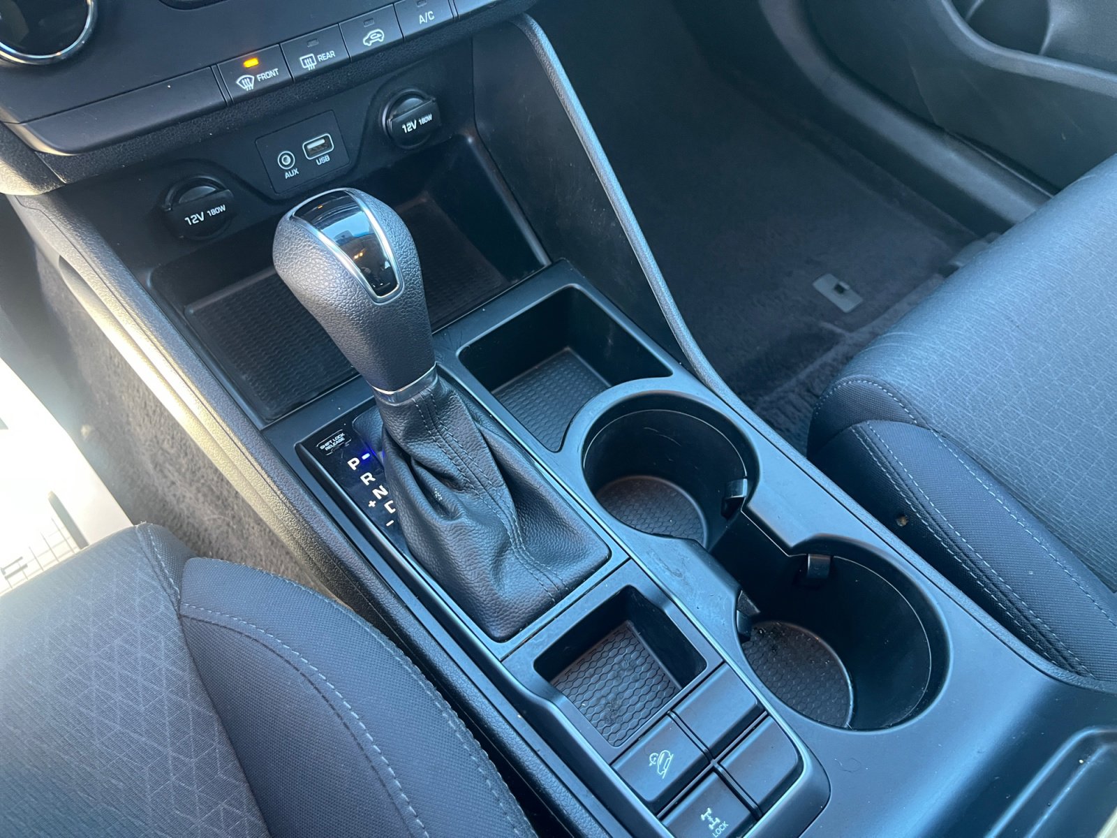 Used 2018 Hyundai Tucson SE image 30