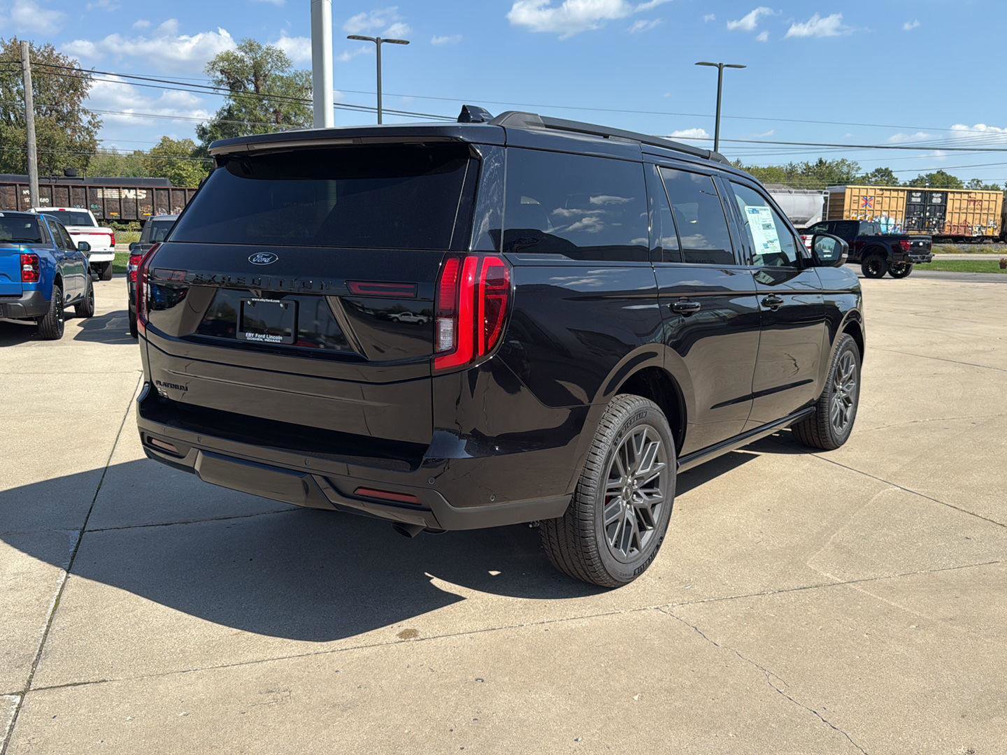 New 2025 Ford Expedition Platinum image 5