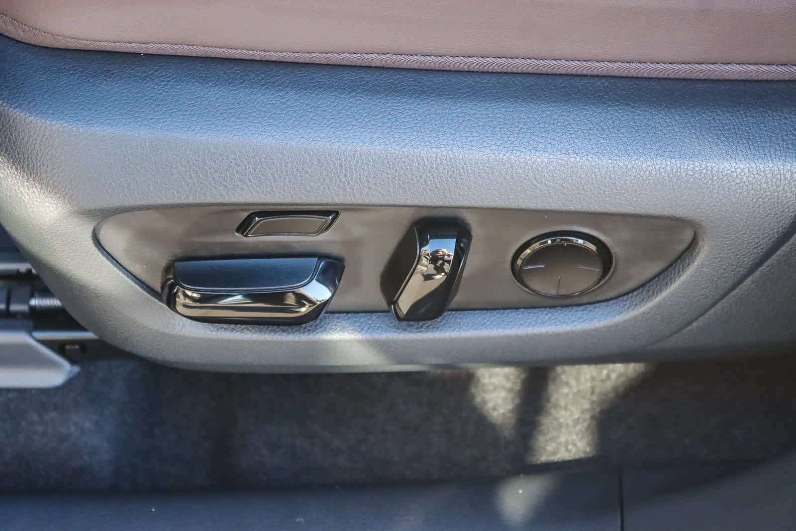 New 2026 Lexus RX 450h Luxury image 22