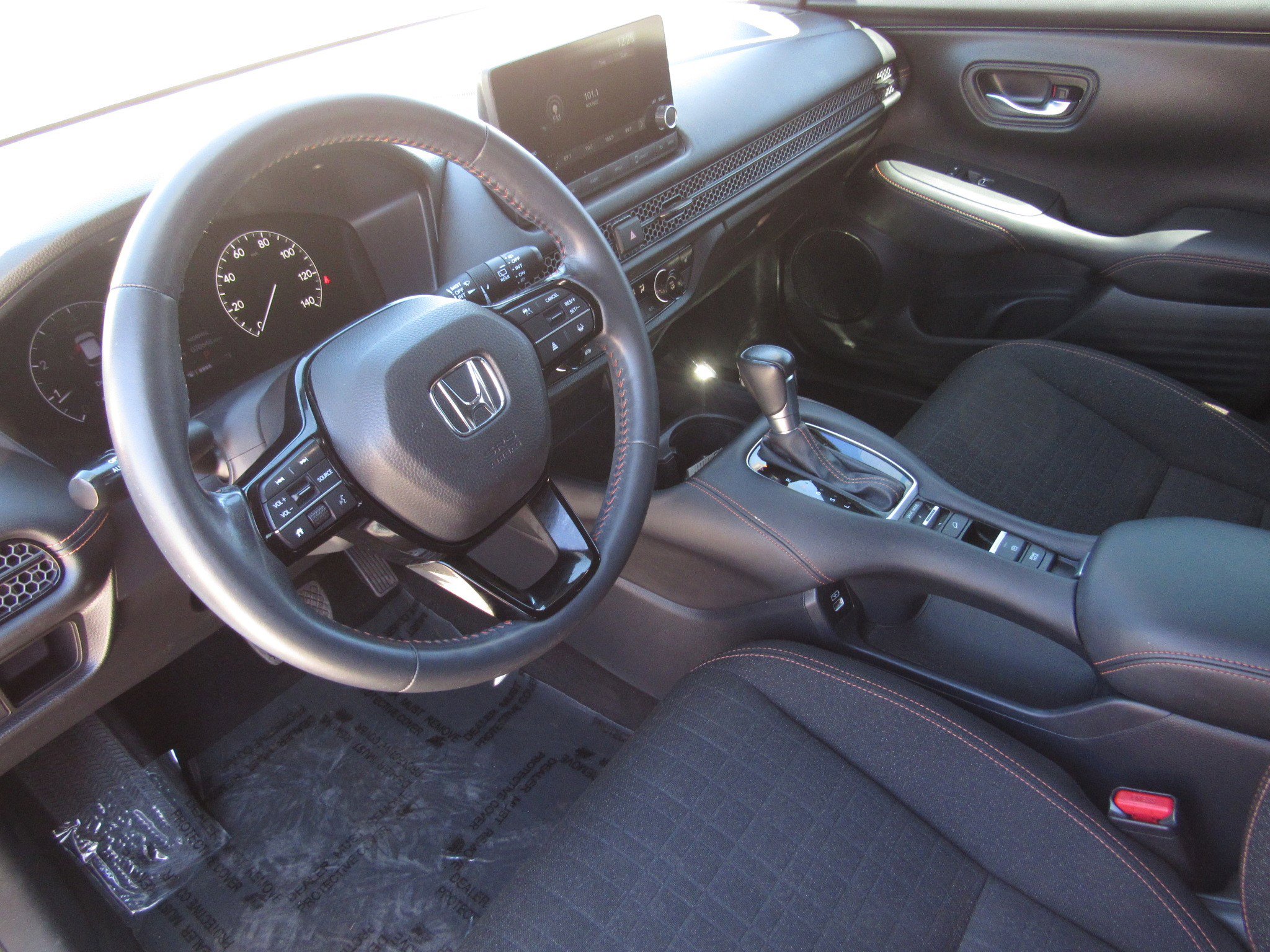 Used 2023 Honda HR-V Sport image 15