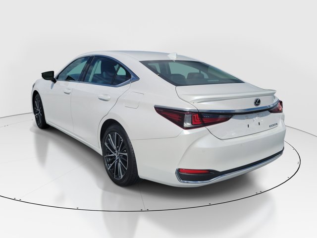 Certified 2025 Lexus ES 300h w/ Premium Package FWD image 4