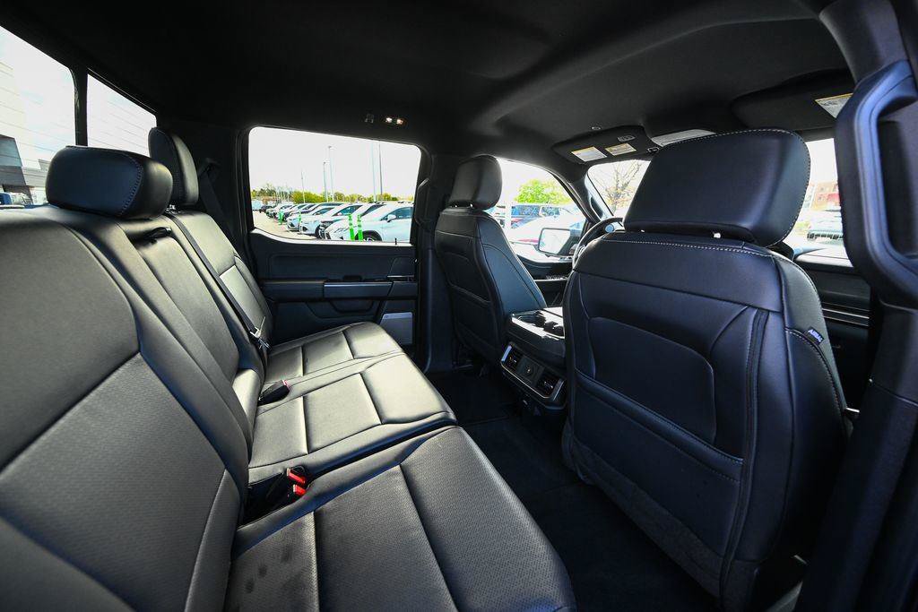 Used 2025 Ford F150 Lariat AWD/4WD image 26