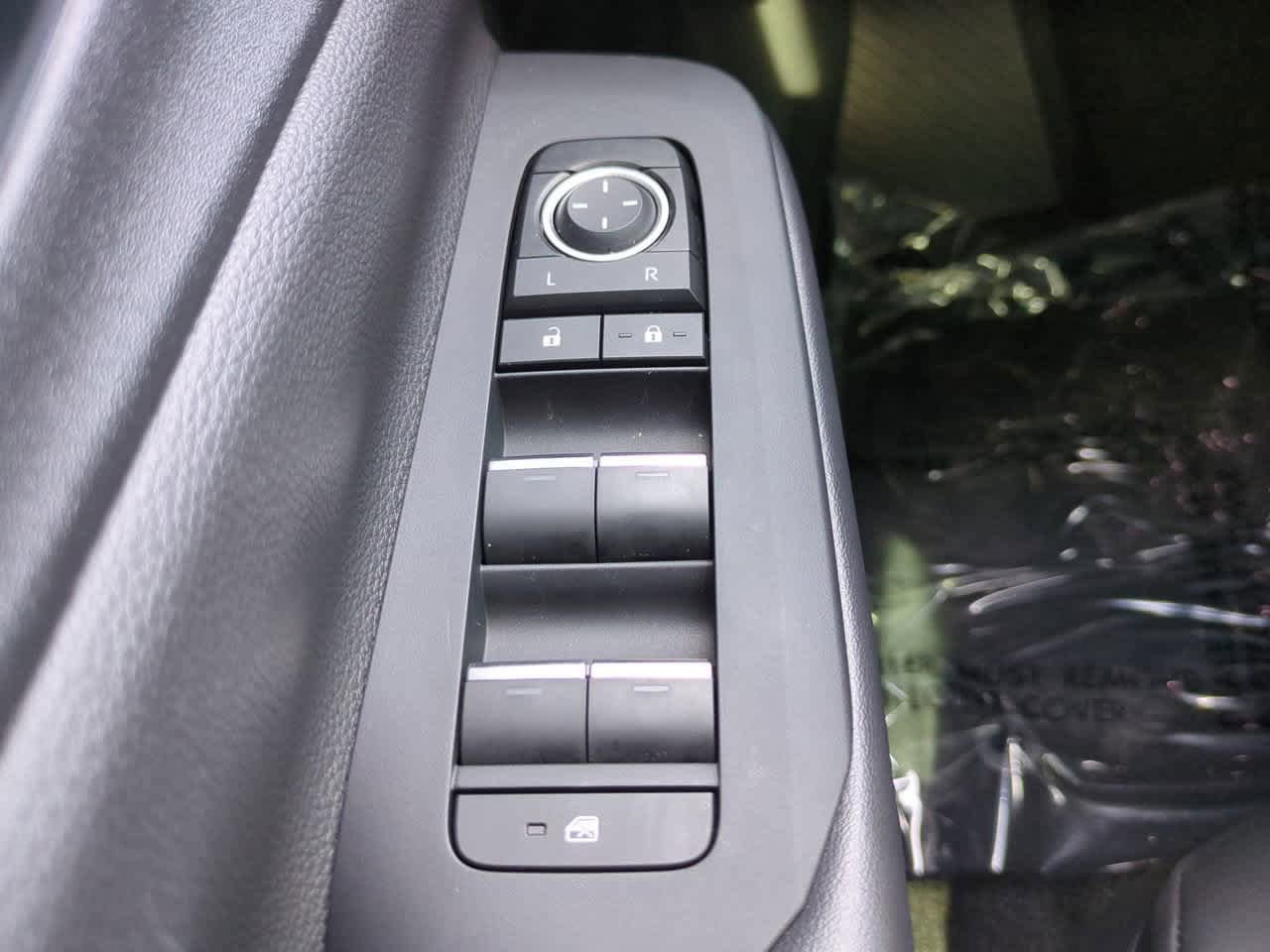 Certified 2026 Toyota Prius Plug-In Hybrid FWD image 23