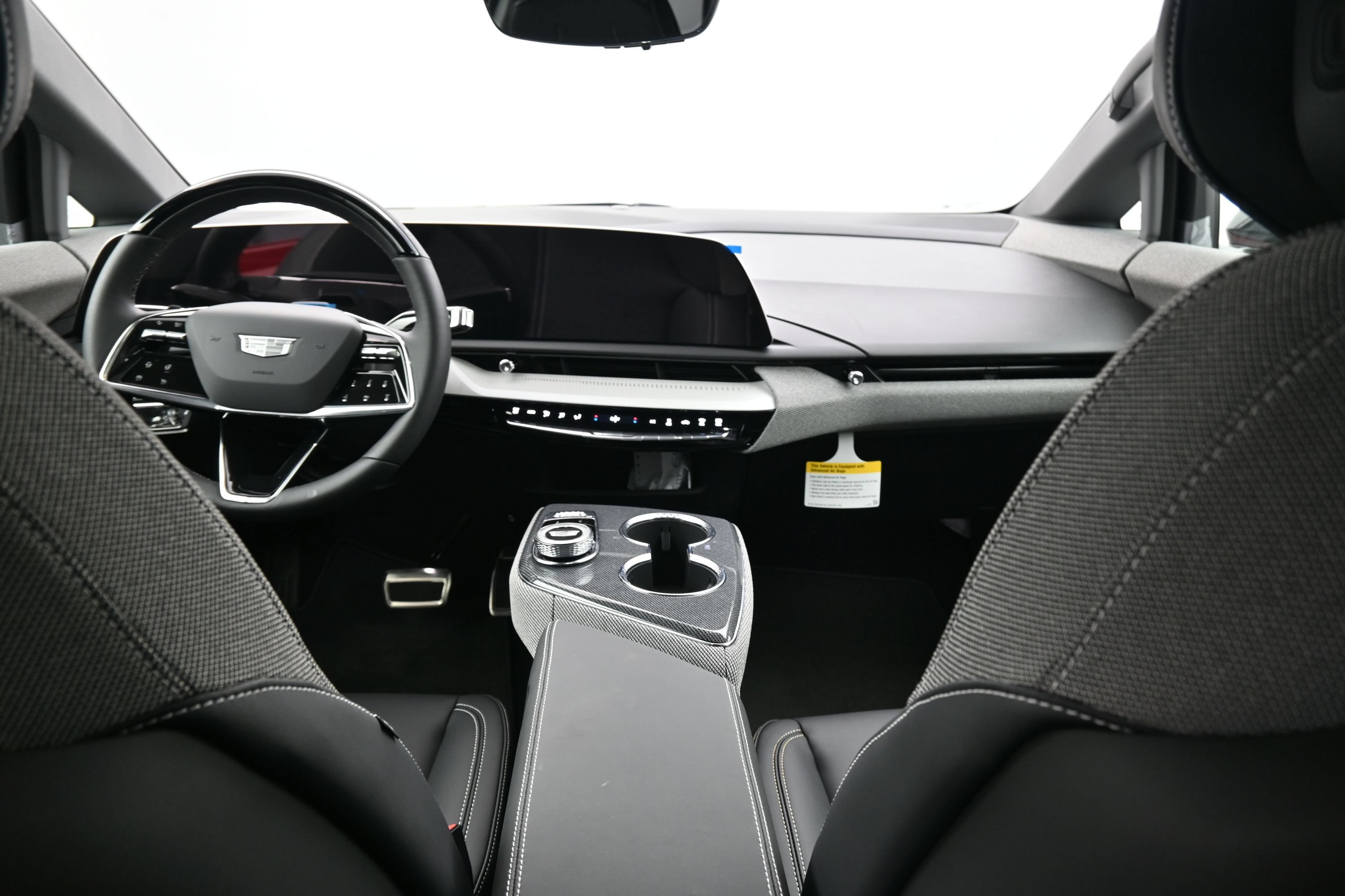New 2026 Cadillac Optiq Luxury 1 w/ LPO, Floor Liner Package AWD/4WD image 9
