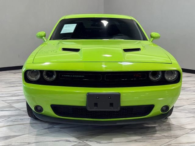 Used 2015 Dodge Challenger R/T Plus RWD image 3