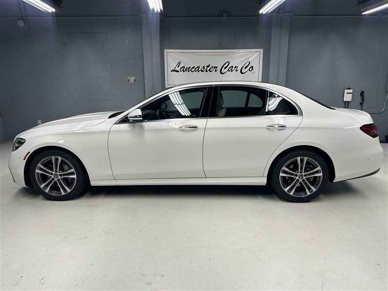 Used 2023 Mercedes-Benz E 350 4MATIC Sedan image 5