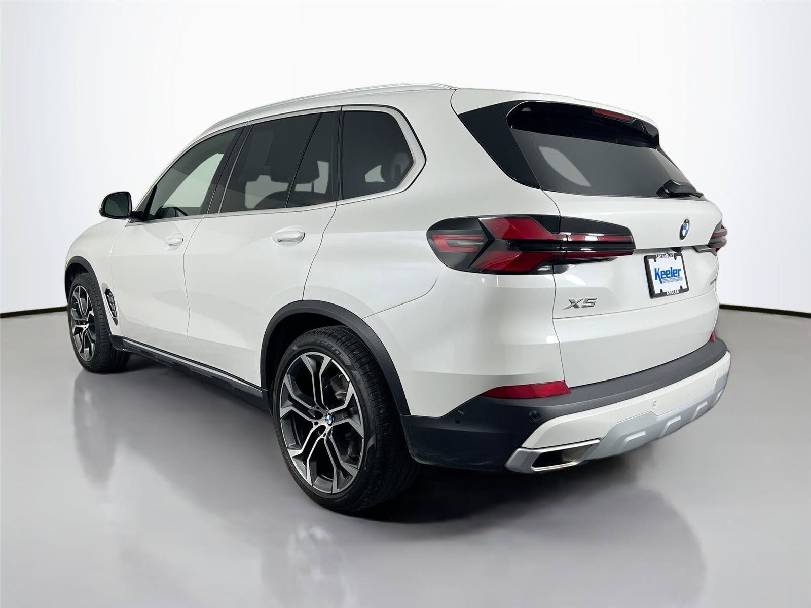 Used 2026 BMW X5 xDrive40i AWD/4WD image 4