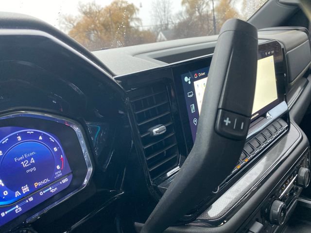 Used 2024 Chevrolet Silverado 2500 ZR2 w/ Technology Package image 30