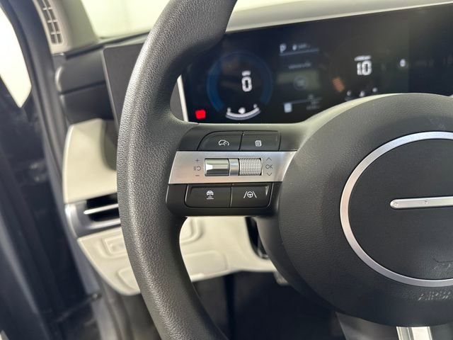 Certified 2025 Hyundai Tucson SE image 43