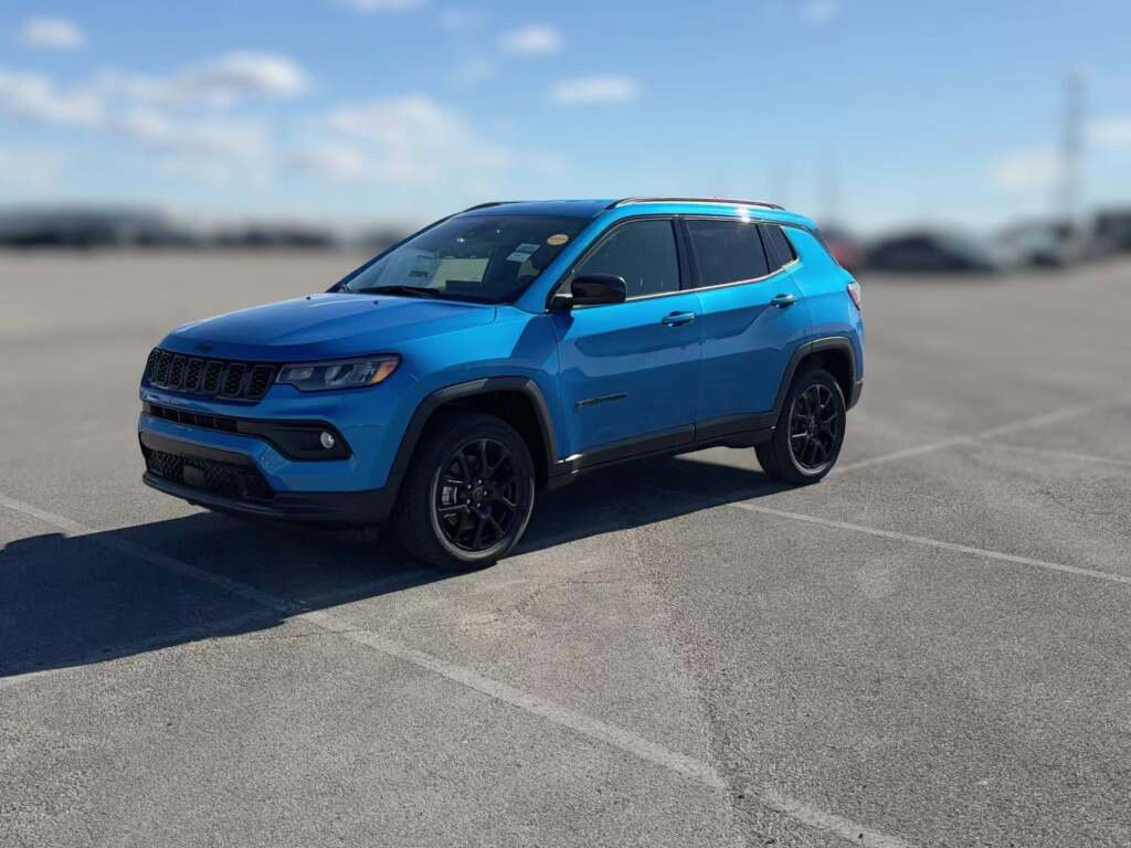 New 2026 Jeep Compass Latitude image 4