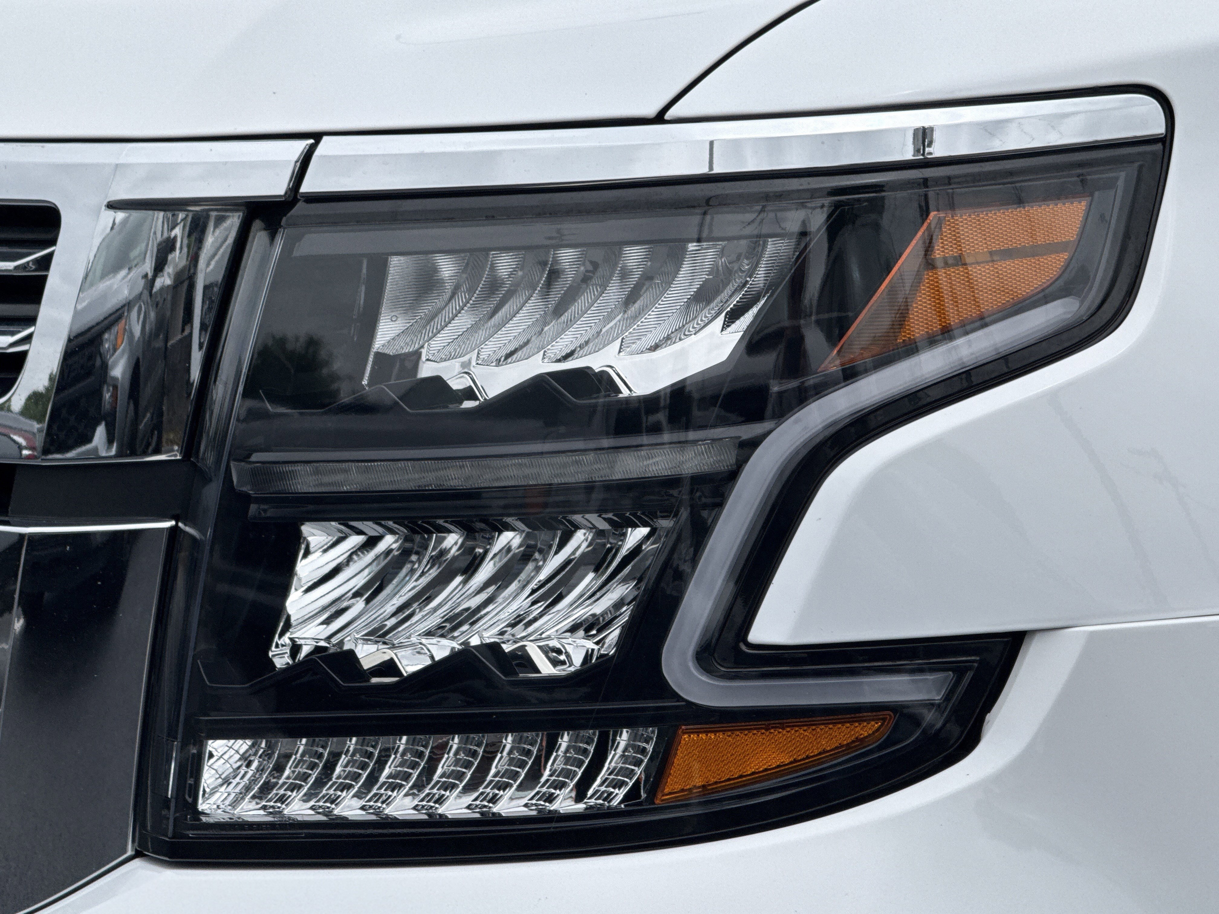 Used 2020 Chevrolet Tahoe Premier w/ Premier Plus Edition AWD/4WD image 6