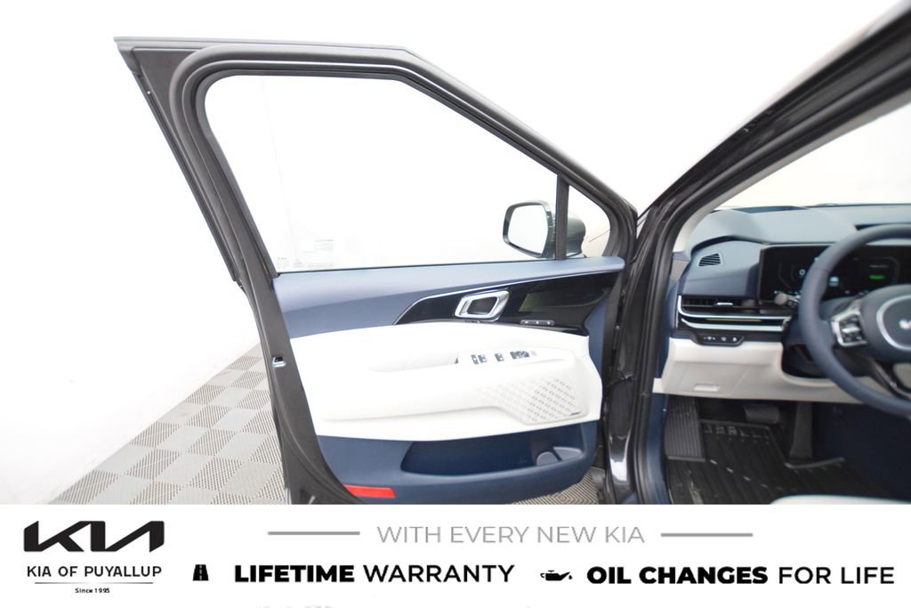 New 2025 Kia Carnival SX Prestige image 9